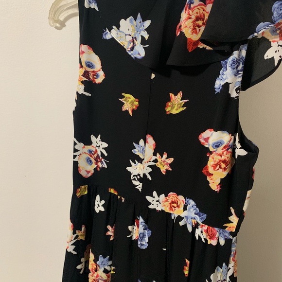 Black Floral Lace-up Ruffle Fit & Flare dress - Picture 6 of 6